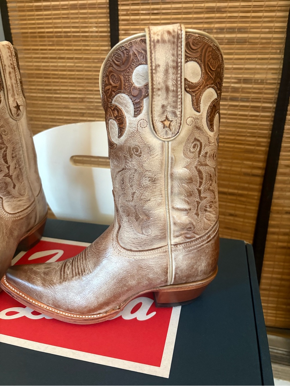 Tony Lama Lomita Dusty White 10” Western Boot - Picture 8 of 13